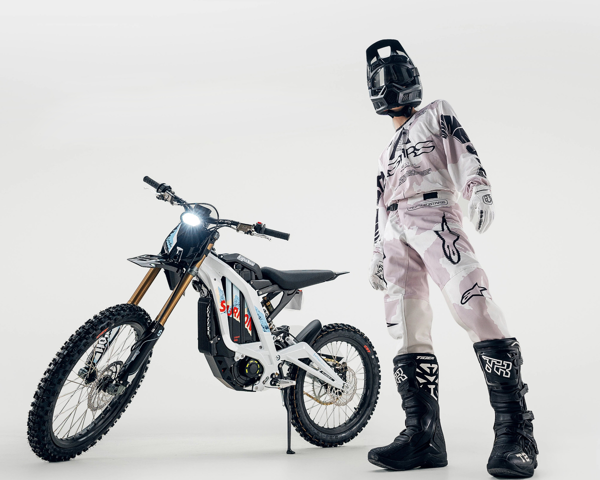 Sur-Ron Light Bee 2026 Electric Dirt Bike Hero Shot